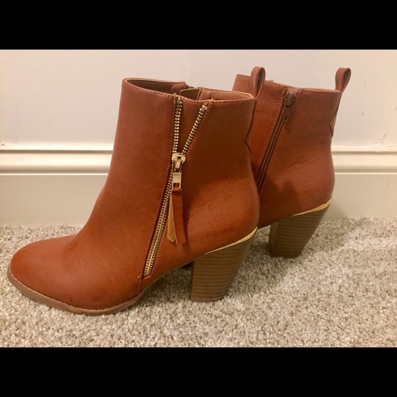 Shoes - Sociology brand new never worn booties